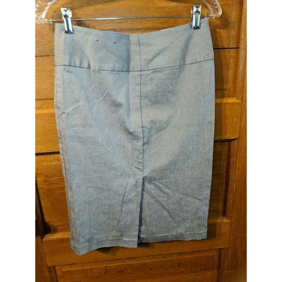 Maurices Pencil Skirt Size 1/2 Gray Modest Straight Juniors - Picture 2 of 6